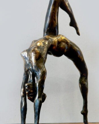Taunokangro, akt, estonisnsculpture, woman, bridge, pose, nude